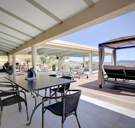 Βίλα Magnifique Avec Une Vue Splendide, Pres Des Plages *
