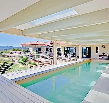 Villa Magnifique Avec Une Vue Splendide, Pres Des Plages